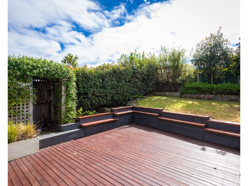 8 Sunnyside Crescent, Kianga NSW 2546