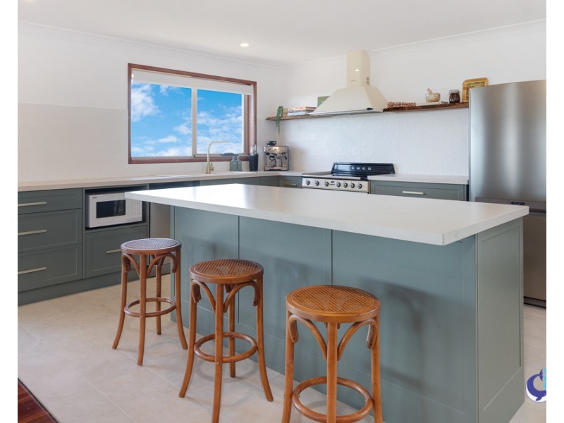 12 Dawn Parade, Kianga NSW 2546