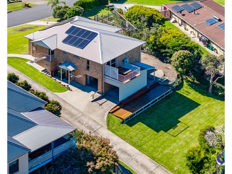 12 Dawn Parade, Kianga NSW 2546