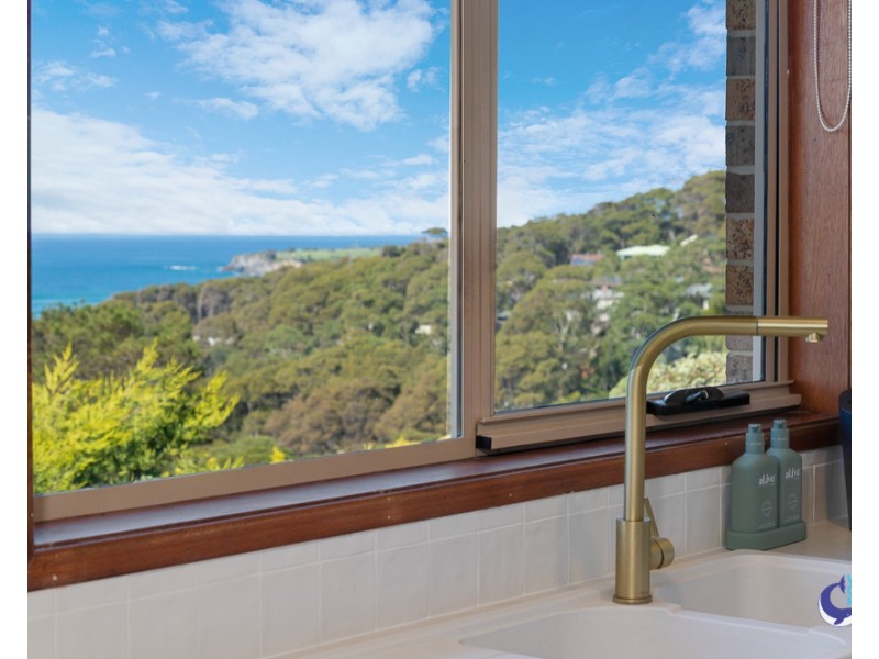 12 Dawn Parade, Kianga NSW 2546