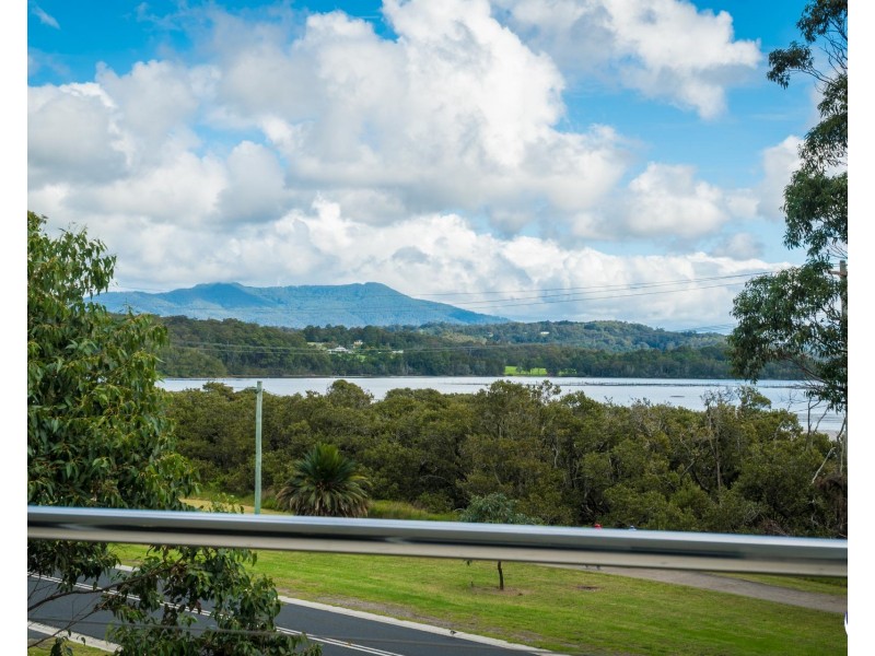 12/4 – 6 PRINCES HIGHWAY, Narooma NSW 2546