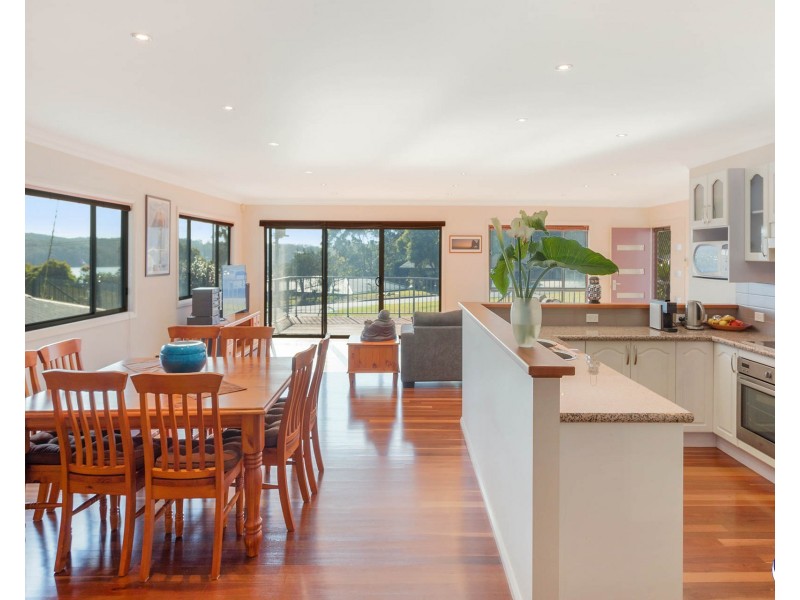 10 Gem Crescent, Narooma NSW 2546