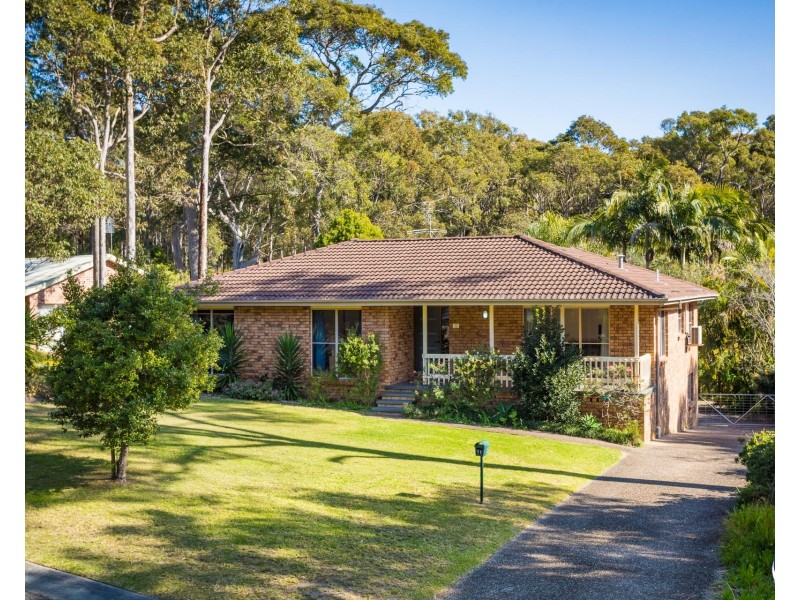 11 Eucalyptus Drive, Dalmeny NSW 2546