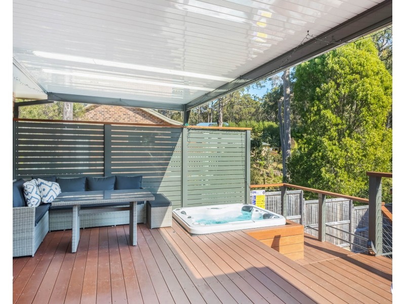 11 Eucalyptus Drive, Dalmeny NSW 2546