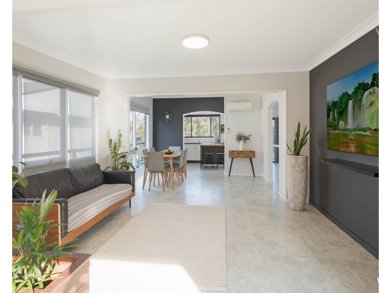 16 Collins Crescent, Narooma NSW 2546