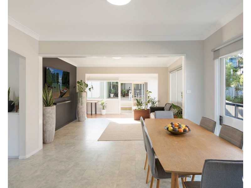 16 Collins Crescent, Narooma NSW 2546