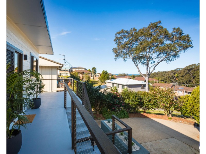 16 Collins Crescent, Narooma NSW 2546
