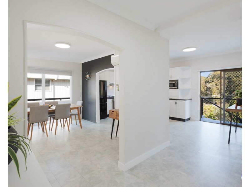 16 Collins Crescent, Narooma NSW 2546