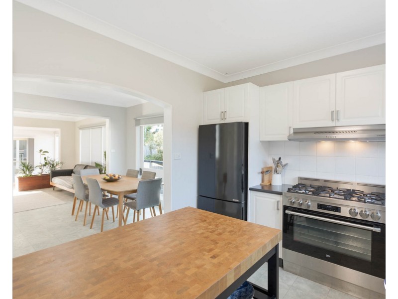 16 Collins Crescent, Narooma NSW 2546