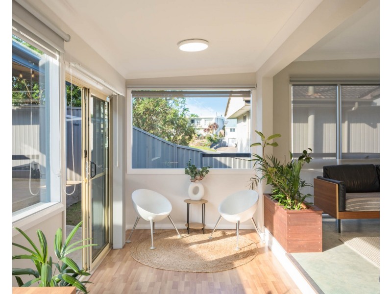 16 Collins Crescent, Narooma NSW 2546