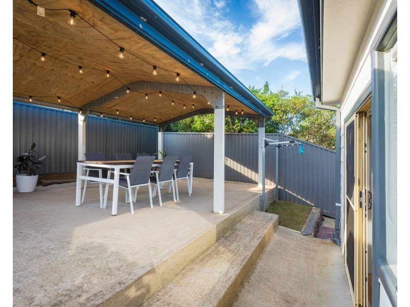 16 Collins Crescent, Narooma NSW 2546