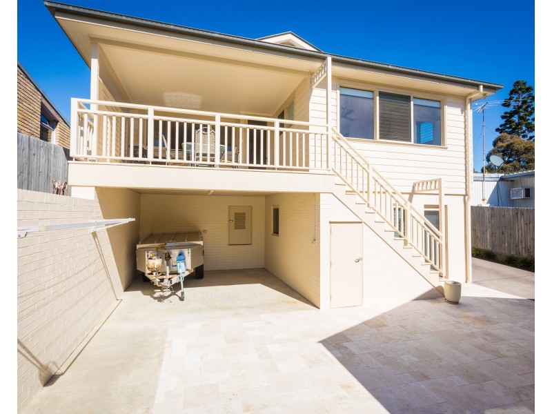 4 TATIARA STREET, Dalmeny NSW 2546