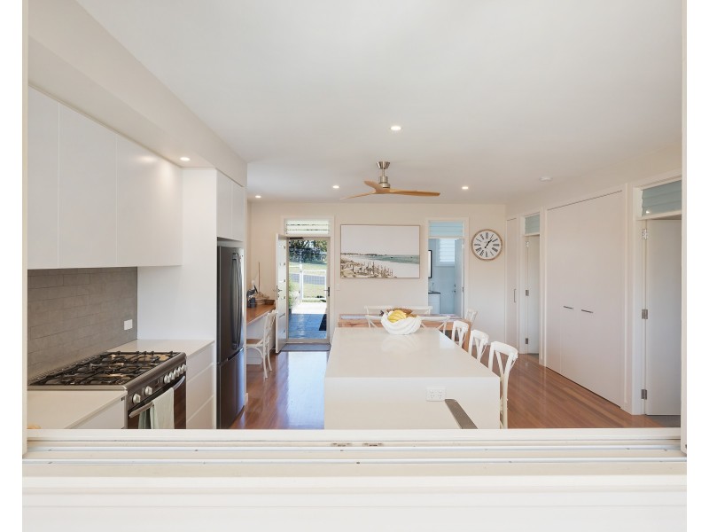 4 TATIARA STREET, Dalmeny NSW 2546