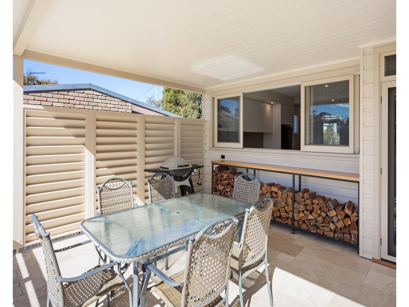 4 TATIARA STREET, Dalmeny NSW 2546