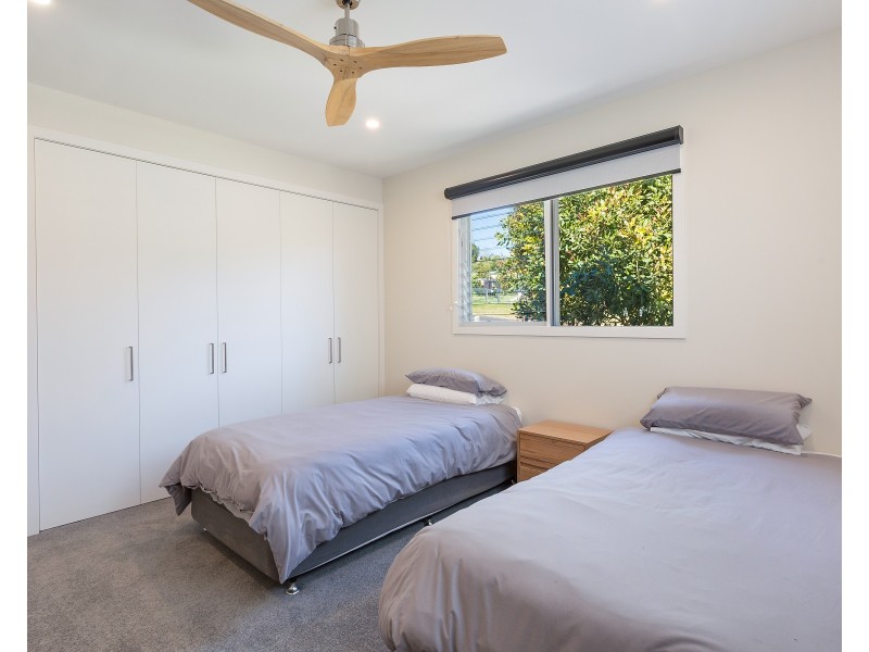 4 TATIARA STREET, Dalmeny NSW 2546