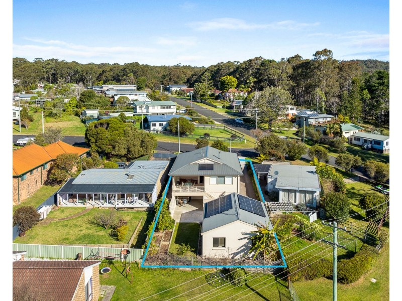 4 TATIARA STREET, Dalmeny NSW 2546