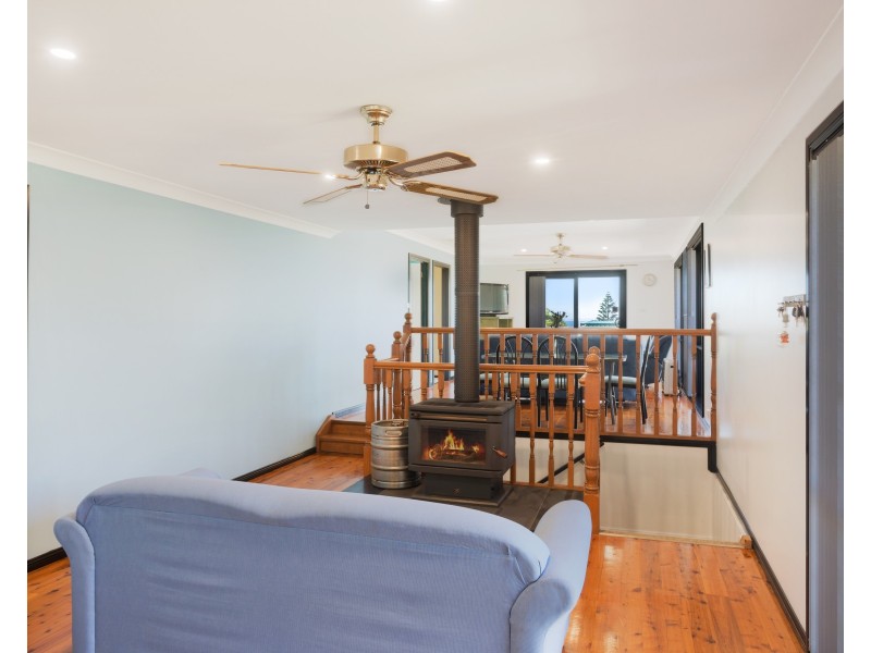 34 Sunset Boulevard, Kianga NSW 2546