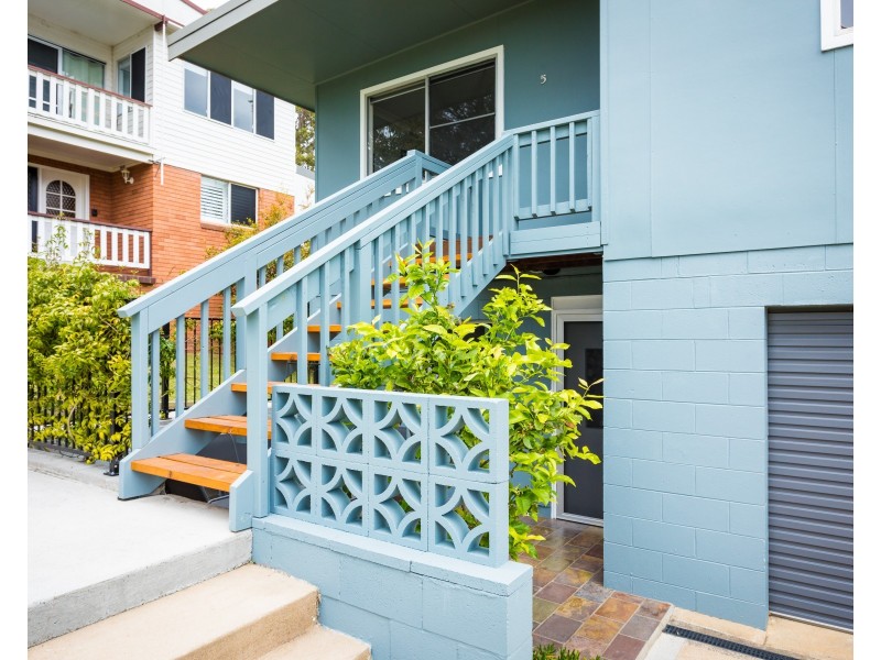 5 Goolara Avenue, Dalmeny NSW 2546