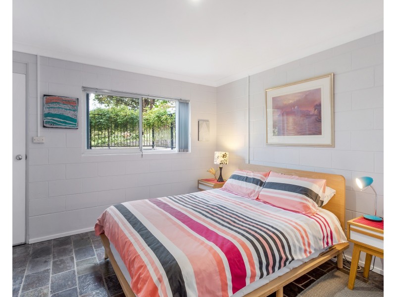 5 Goolara Avenue, Dalmeny NSW 2546