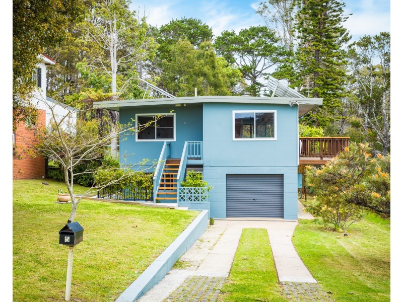 5 Goolara Avenue, Dalmeny NSW 2546