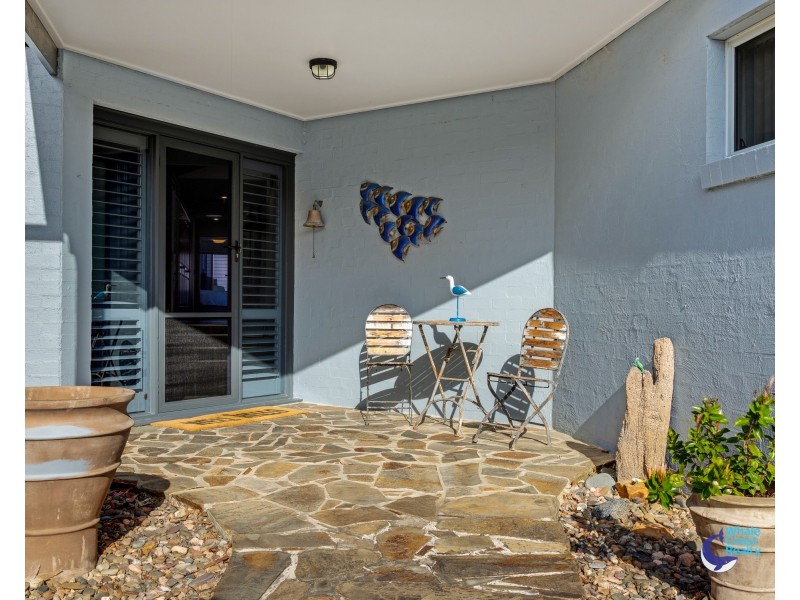 1 ALEXANDER PLACE, North Narooma NSW 2546