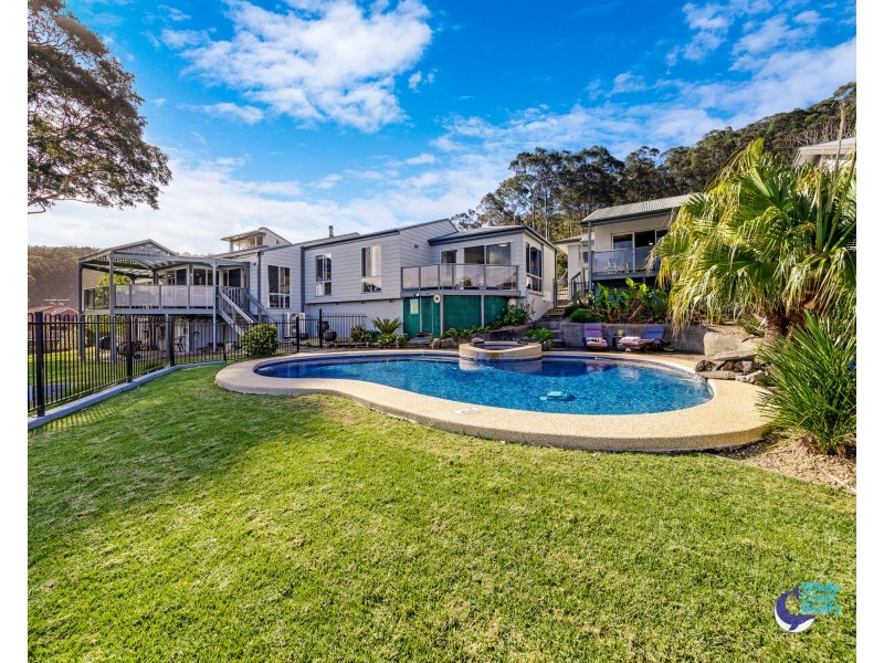 1 ALEXANDER PLACE, North Narooma NSW 2546