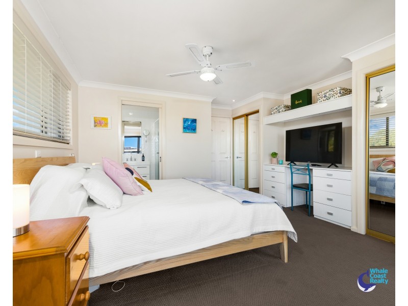 4 Farncombe Ave, Narooma NSW 2546