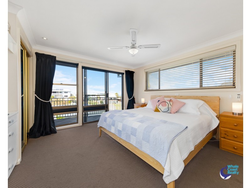 4 Farncombe Ave, Narooma NSW 2546