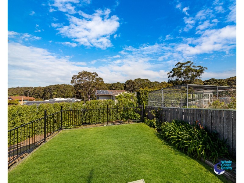 4 Farncombe Ave, Narooma NSW 2546