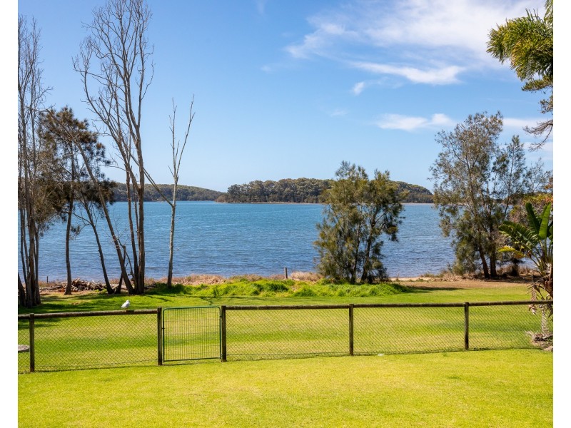 19 Myuna Street, Dalmeny NSW 2546