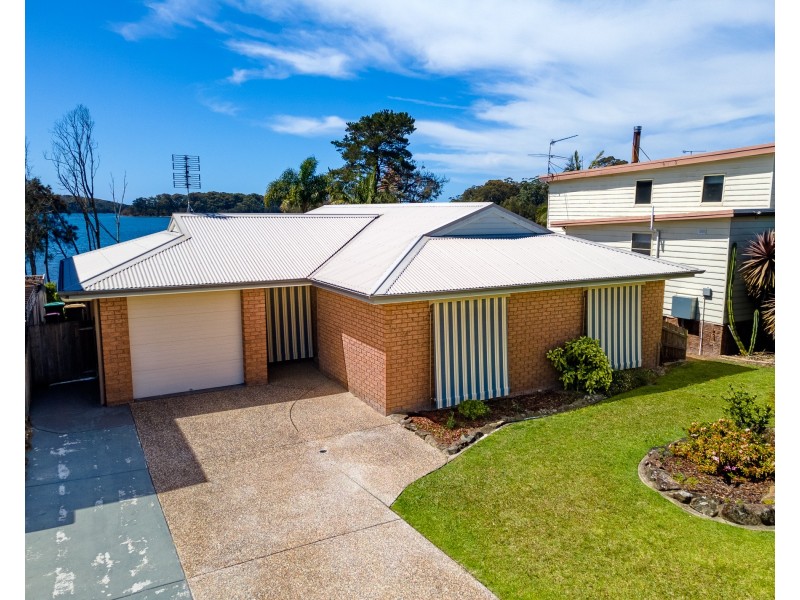 19 Myuna Street, Dalmeny NSW 2546