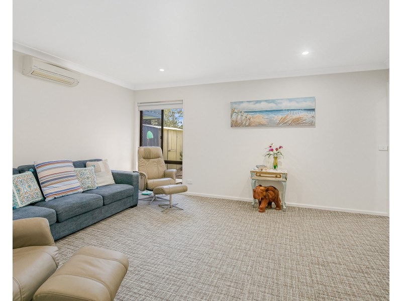 19 Myuna Street, Dalmeny NSW 2546