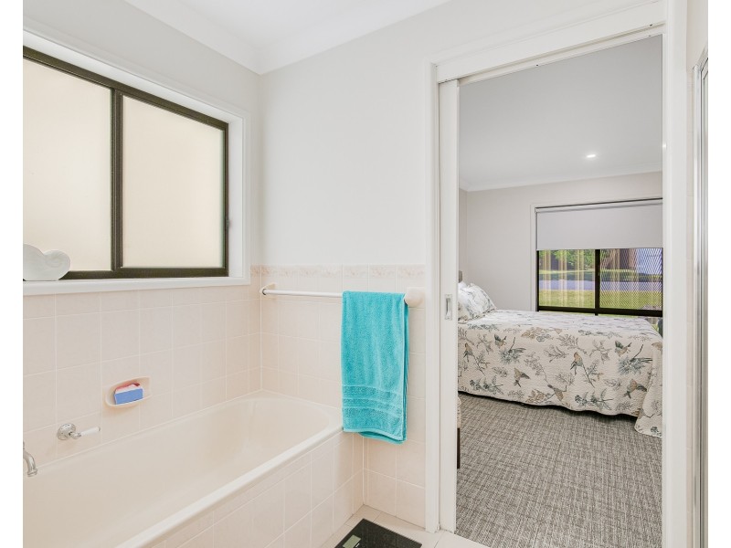 19 Myuna Street, Dalmeny NSW 2546