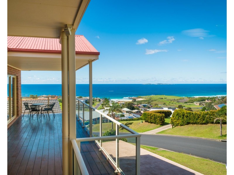 19 Dawn Parade, Kianga NSW 2546