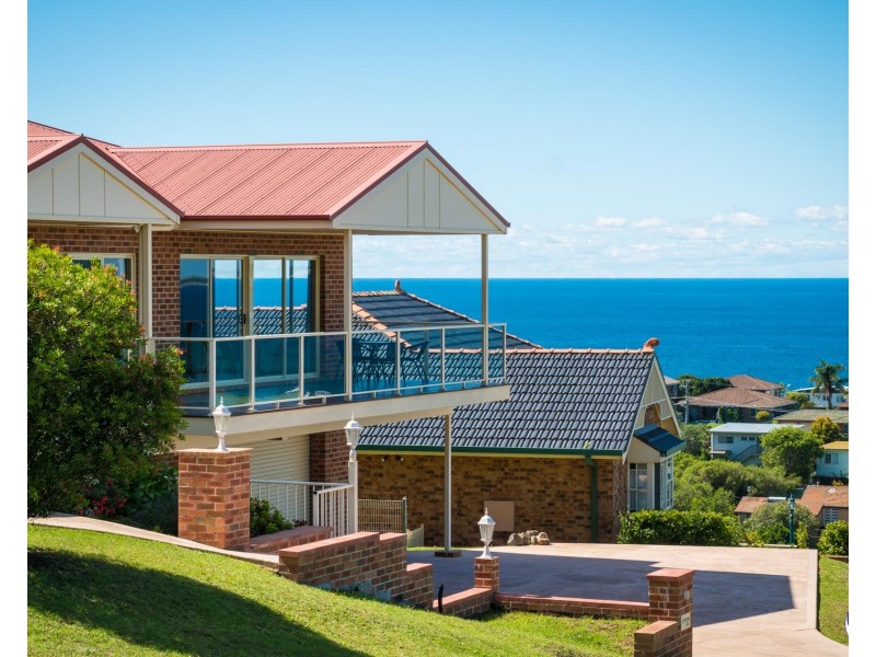 19 Dawn Parade, Kianga NSW 2546