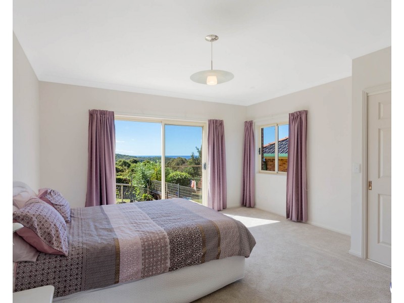 19 Dawn Parade, Kianga NSW 2546