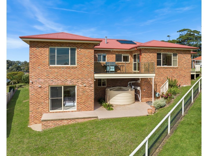 19 Dawn Parade, Kianga NSW 2546
