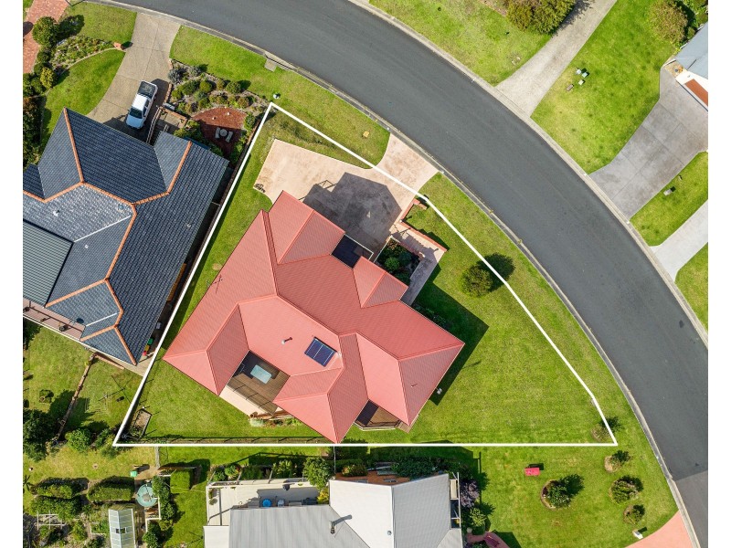 19 Dawn Parade, Kianga NSW 2546