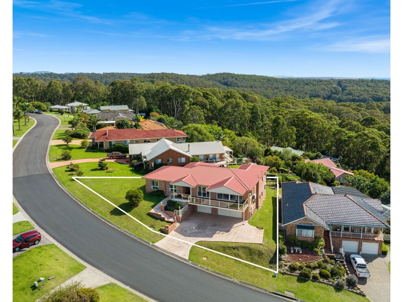 19 Dawn Parade, Kianga NSW 2546