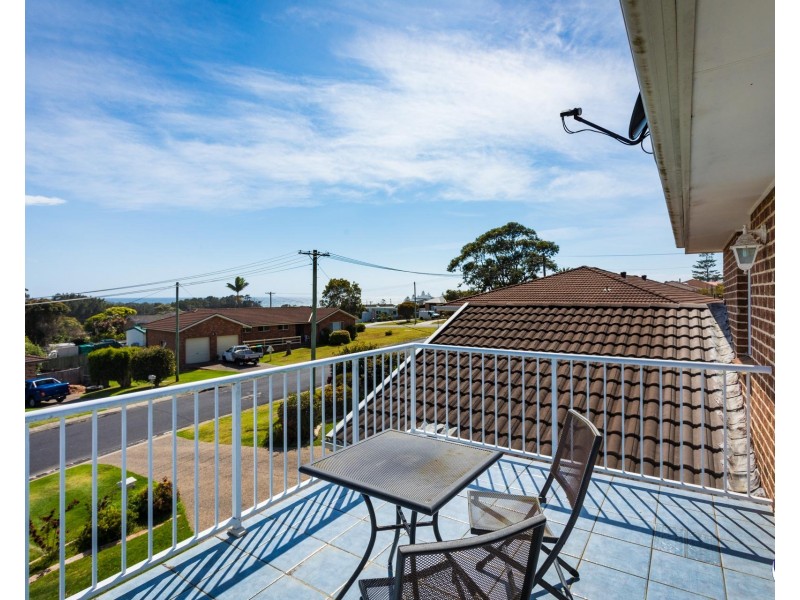 5 Pacific Avenue, Kianga NSW 2546