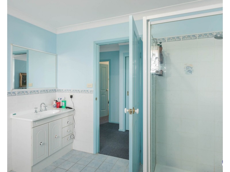 5 Pacific Avenue, Kianga NSW 2546