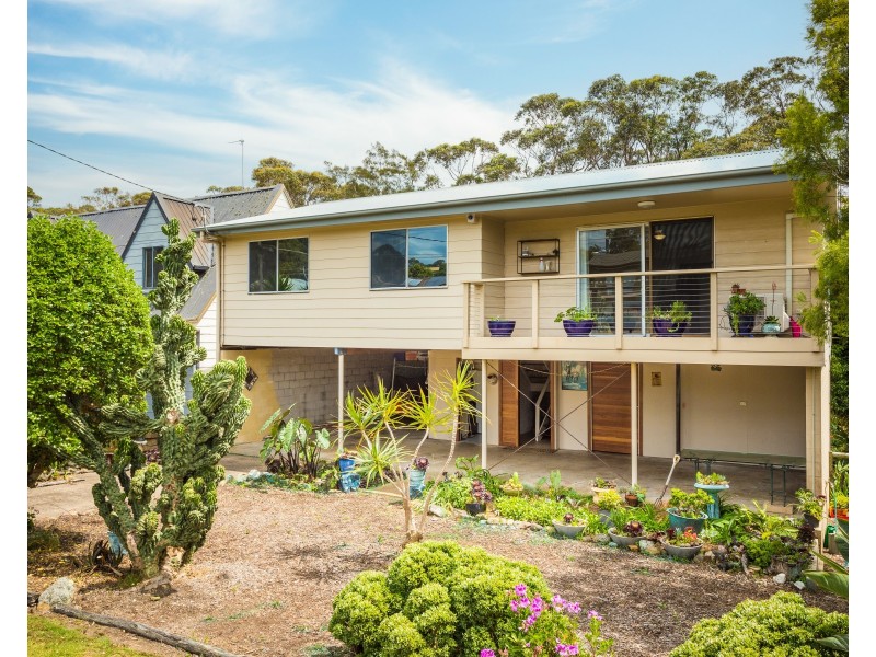 39 Lakeside Drive, Kianga NSW 2546