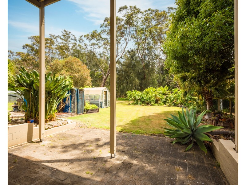 39 Lakeside Drive, Kianga NSW 2546