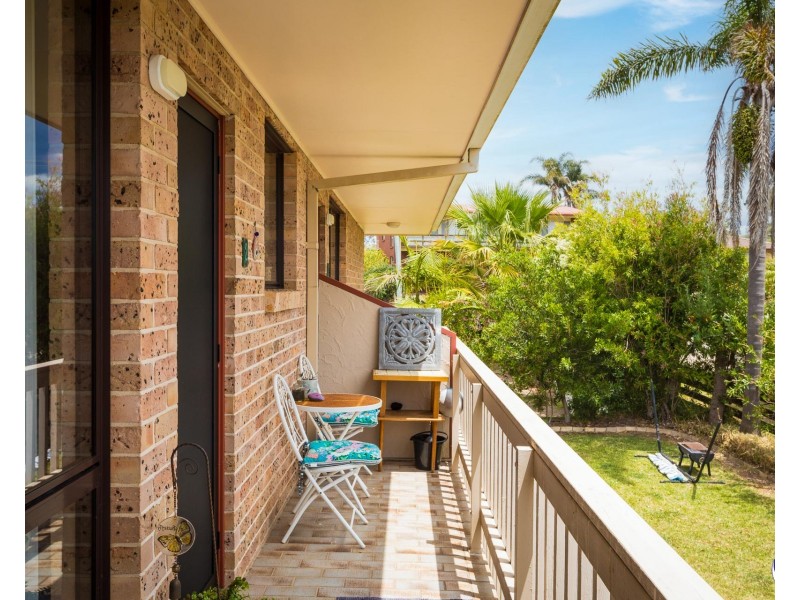 2/32 Cresswick Parade, Dalmeny NSW 2546