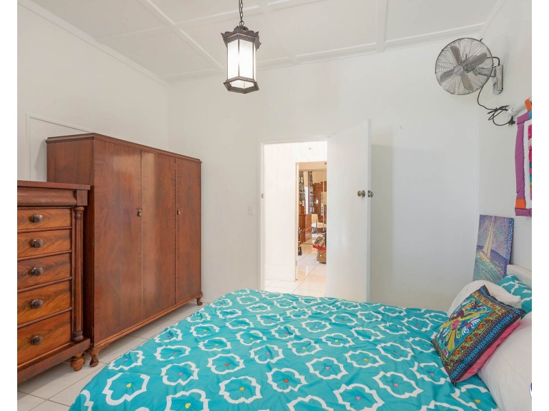 241 Princes Highway, Narooma NSW 2546