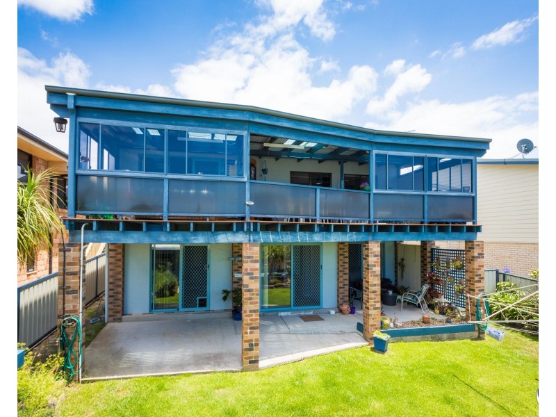 32 Sunset Boulevard, Kianga NSW 2546