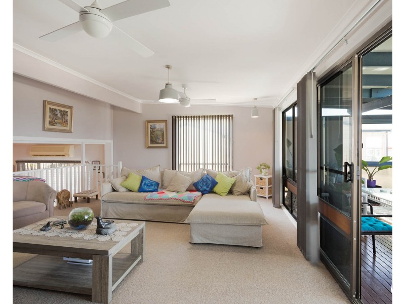 32 Sunset Boulevard, Kianga NSW 2546