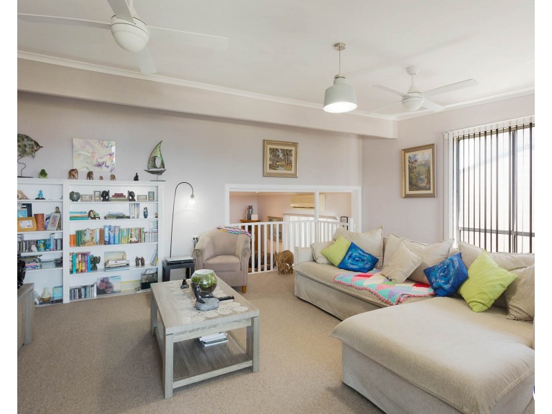 32 Sunset Boulevard, Kianga NSW 2546