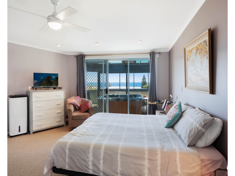 32 Sunset Boulevard, Kianga NSW 2546