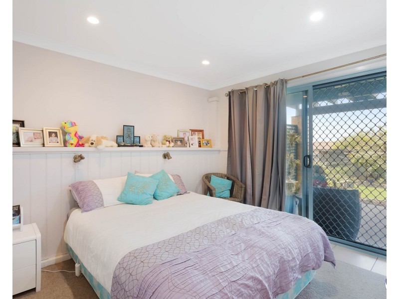 32 Sunset Boulevard, Kianga NSW 2546